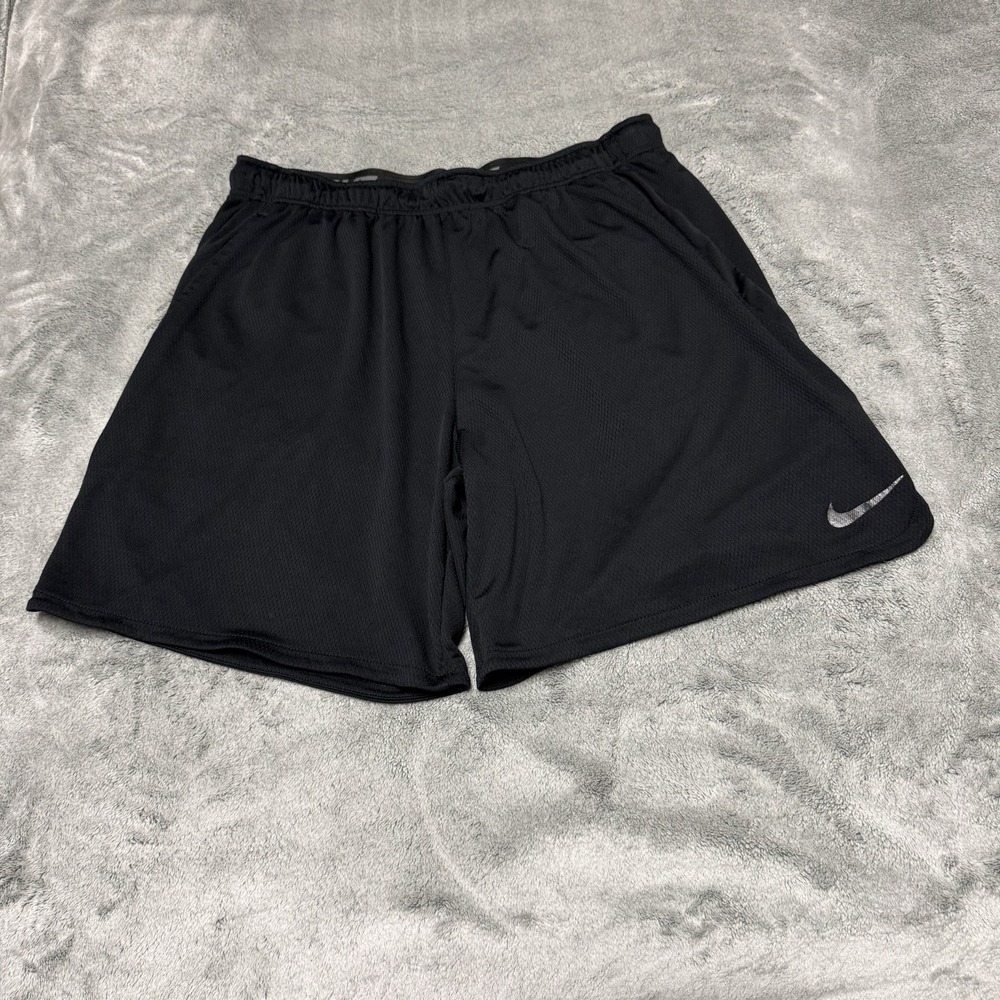 Nike Dri Fit Mens Size XXL Black Athletic Shorts Drawstring Pockets Gym Shorts